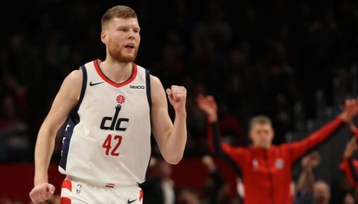 5 franchises sur Davis Bertans