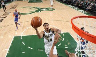 NBA – Giannis carbonise les Knicks avec une ligne de stats unique dans l’histoire ! Giannis Antetokounmpo face aux Knicks