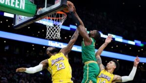 NBA – Jaylen Brown honnête à propos de son poster sur LeBron