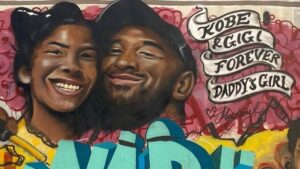 NBA – Une murale et un terrain époustouflants en hommage à Kobe