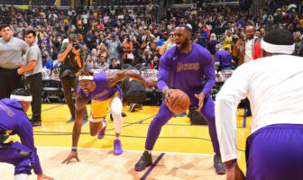 NBA – La première soirée dans la bulle tourne au flop, un seul joueur se pointe ! LeBron James absent, Dwight Howard reprend sa routine d'avant match