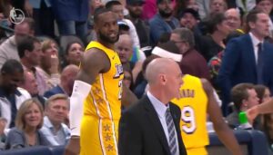 NBA – LeBron James échange des mots avec le coach des Mavs !