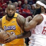 NBA – LeBron James reçoit des « MVP » à Houston après son match !
