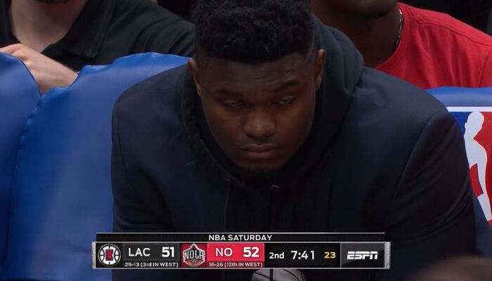 Zion Williamson somnole encore sur le banc des Pels