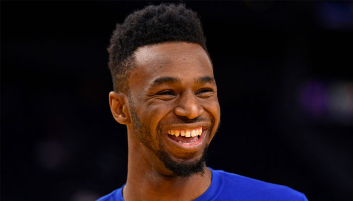 Andrew Wiggins tout sourire avec les iGolden State Warriors