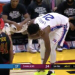 NBA – Joel Embiid blessé à l’épaule !