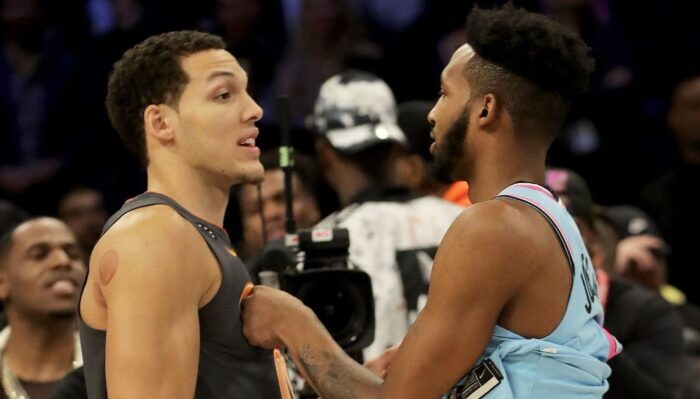 Aaron Gordon et Derrick Jones Jr. lors du Dunk Contest 2020