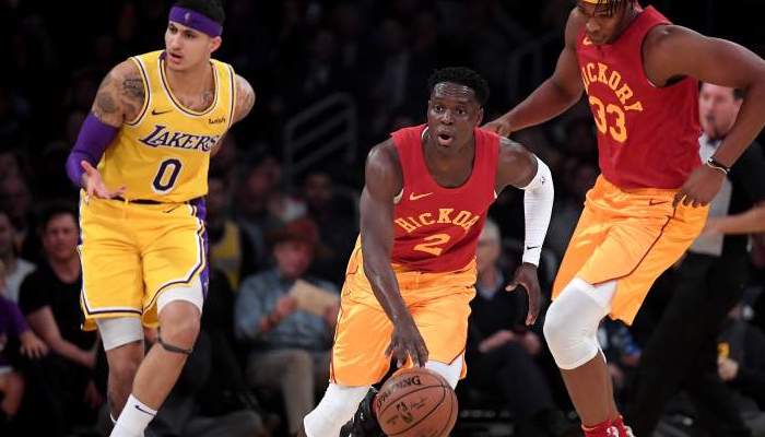 drive de darren Collison sous les yeux de kyle kuzma