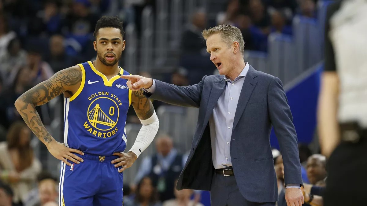 D'Angelo Russell et Steve Kerr