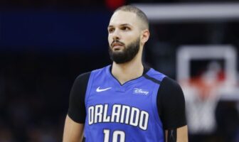 NBA – Evan Fournier lance un épineux débat entre 2 légendes Evan Fournier sous le maillot du Orlando Magic