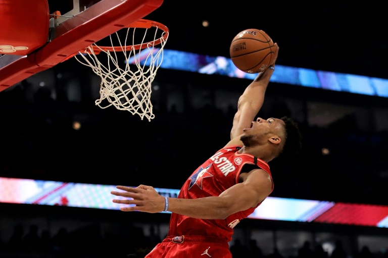 Giannis Antetokounmpo au Dunk Contest ? Il répond