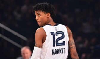 NBA – Ja Morant révèle sa (surprenante) action préférée de la saison Ja Morant révèle les 2 phrases de son père et sa mère qui l'ont marqué à vie