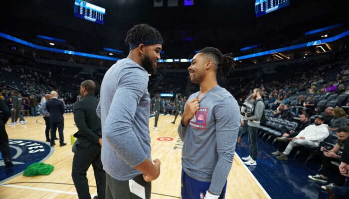 Le duo Karl-Anthony Towns/D'Angelo Russell encore retardé