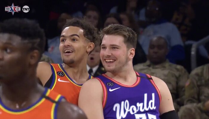 Luka Doncic plante du milieu du terrain sur Trae Young !