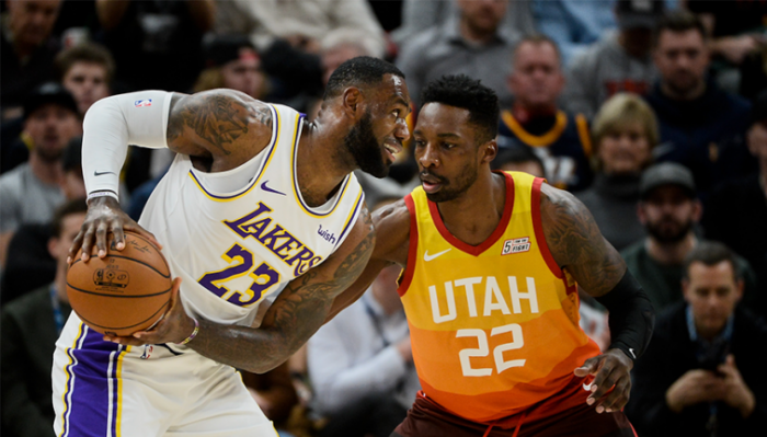 LeBron James face à Jeff Green lors d'un Jazz-Lakers