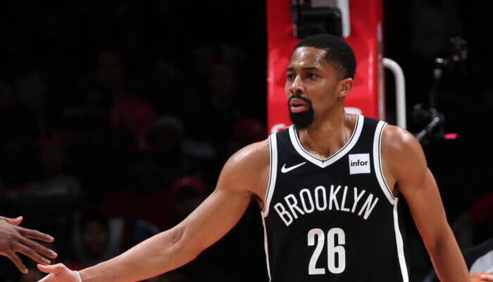 Spencer Dinwiddie portant le numéro 26, sous le maillot des Brooklyn Nets