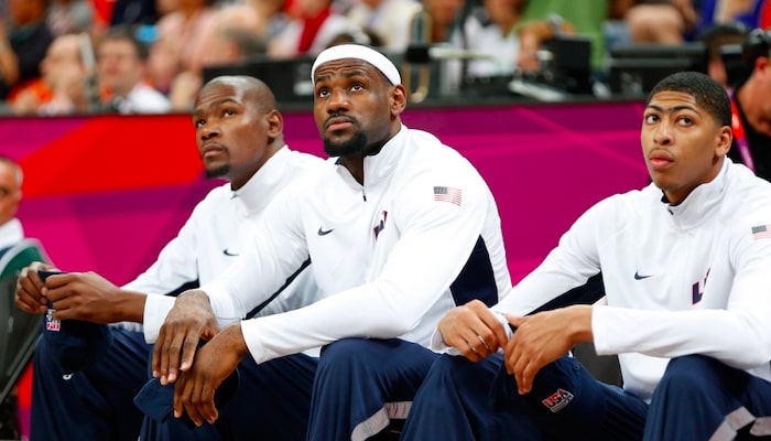 kevin durant, lebron james et anthony davis sur le banc avec team usa