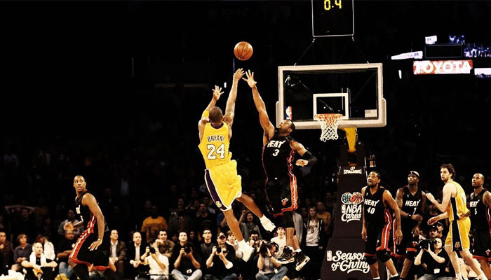 Le tir légendaire de Kobe Bryant face a Dwyane Wade et le Heat