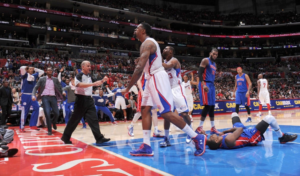 DeAndre Jordan célèbre son poster sur Brandon Knight