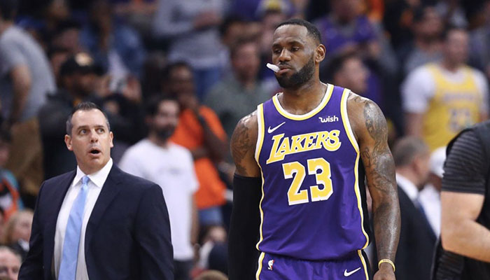 Frank Vogel surpris par LeBron James