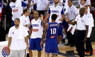 Jeep Elite – Tony Parker dégomme Edwin Jackson Equipe de France pendant un temps mort