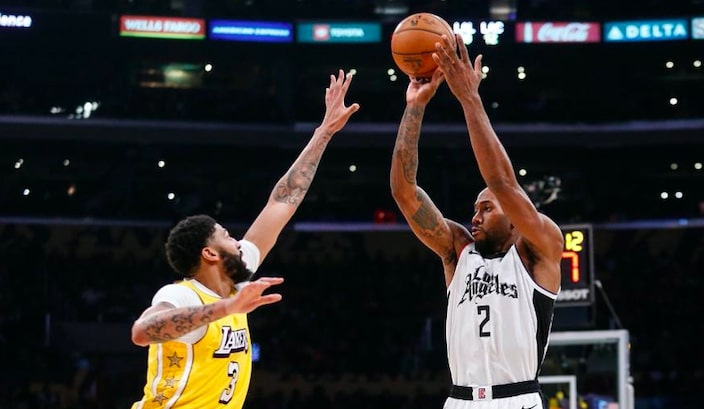 pull-up jumper de Kawhi sur Davis