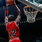 NBA – Le plan foireux qui a forcé Michael Jordan à jouer avec le n°12 enfin révélé !