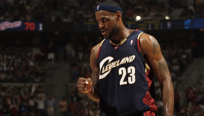 LeBron James playoffs 2007 pistons 25 points