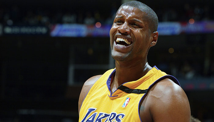 Samaki Walker sous le maillot des Los Angeles Lakers