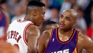 NBA – Charles Barkley tacle Scottie Pippen en dessous de la ceinture, Shaq hilare