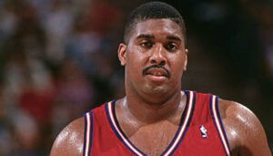 NBA – Le seul joueur all-time suspendu parce qu’il était… trop gros