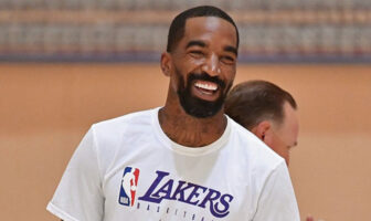 NBA – JR Smith moqué après ses débuts ratés avec les Lakers J.R. Smith tout sourire lors d’une séance d’entrainement de Los Angeles Lakers