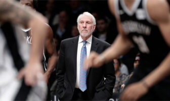 NBA – Les Nets répondent à la rumeur Gregg Popovich Le coach NBA des San Antonio Spurs, Gregg Popovich lors d’un match face aux Brooklyn Nets