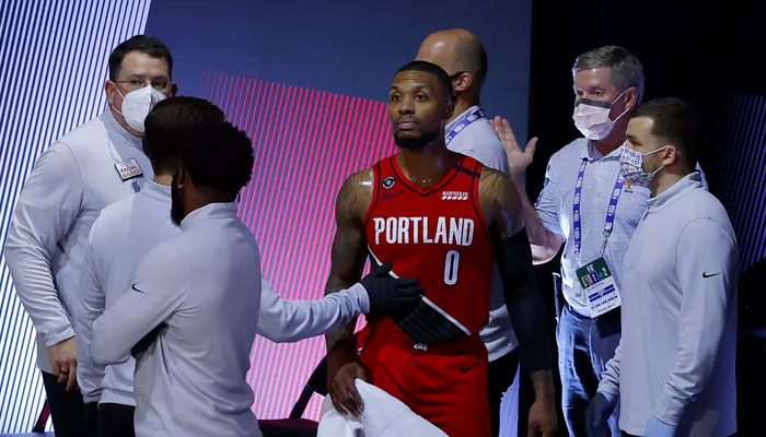 Damian Lillard blessé au doigt contre les Lakers NBA