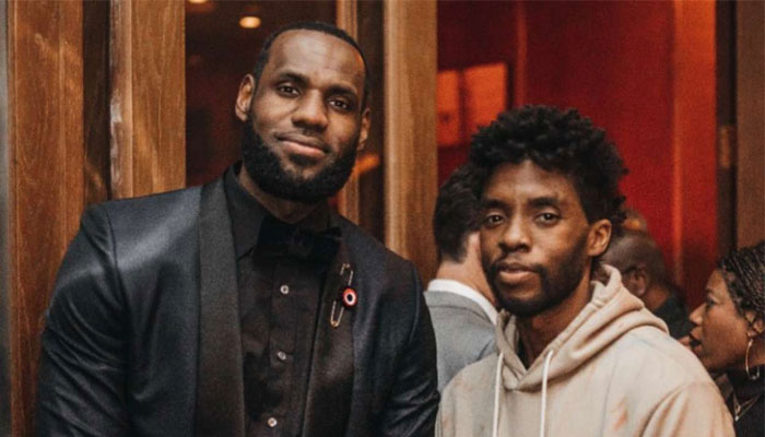 LeBron James et Chadwick Boseman