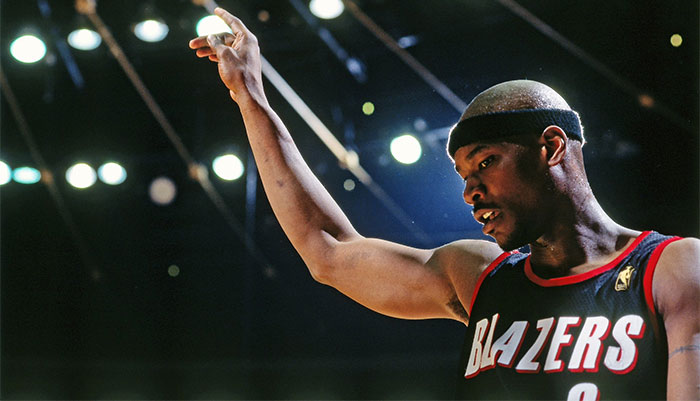 Clifford Robinson sous le maillot des Blazers