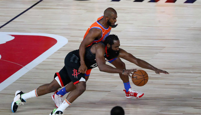 Chris Paul au duel avec James Harden NBA