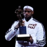 NBA – Le seul joueur qui a gagné 2 MVPs de suite… pas dans la même équipe