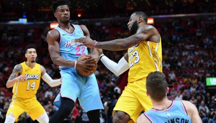 Jimmy Butler et LeBron James