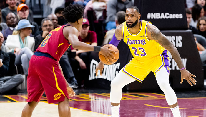 Collin Sexton contre LeBron James NBA