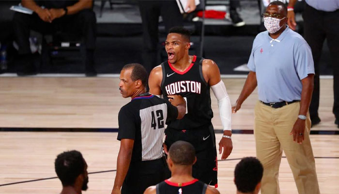 Russell Westbrook s'agace avec le frère de Rajon Rondo NBA