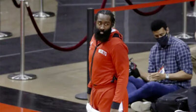 NBA – La lubie de James Harden face à la presse hier