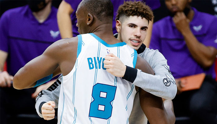 LaMelo Ball n'a aucun souci avec son coéquipier aux Hornets Bismack Biyombo