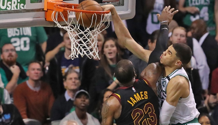 LeBron James a déjà été postérité par Jayson Tatum