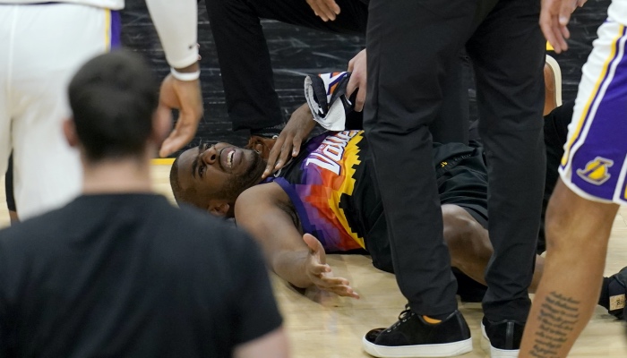 Chris Paul s'est blessé lors du Game 1 des playoffs face aux Lakers