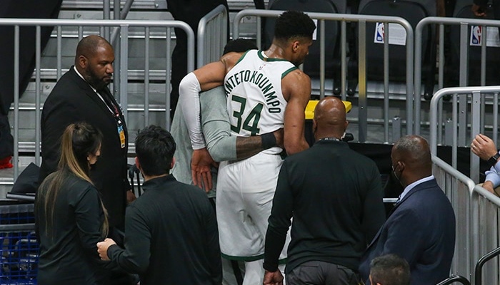 Giannis Antetokounmpo après sa grave blessure au genou