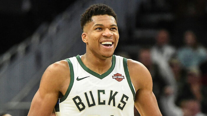 NBA Giannis se marre très fort