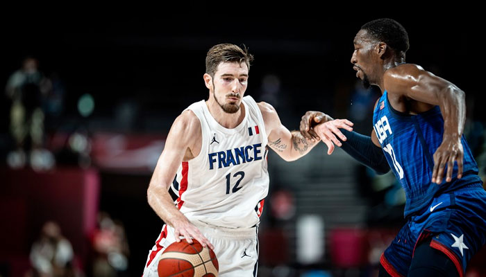 Nando de Colo contre Team USA NBA