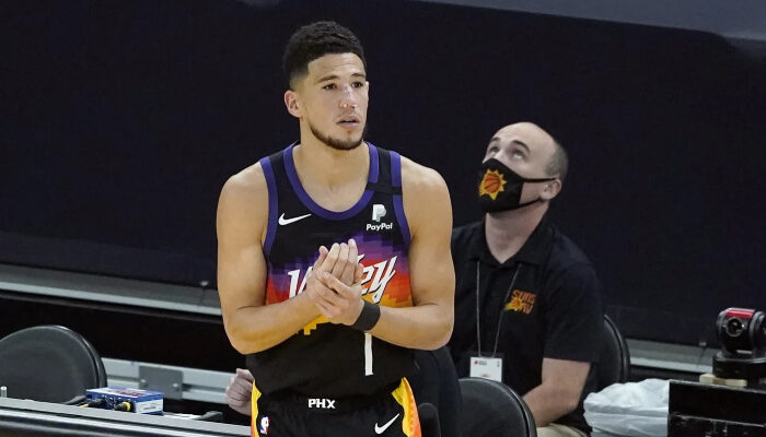 NBA Devin Booker érait blessé pendant les Finales