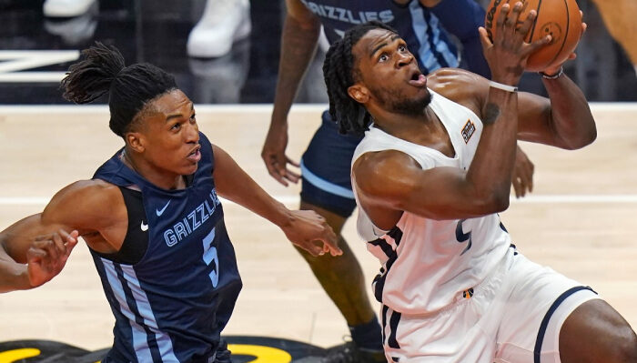 NBA Yves Pons conservé par Memphis